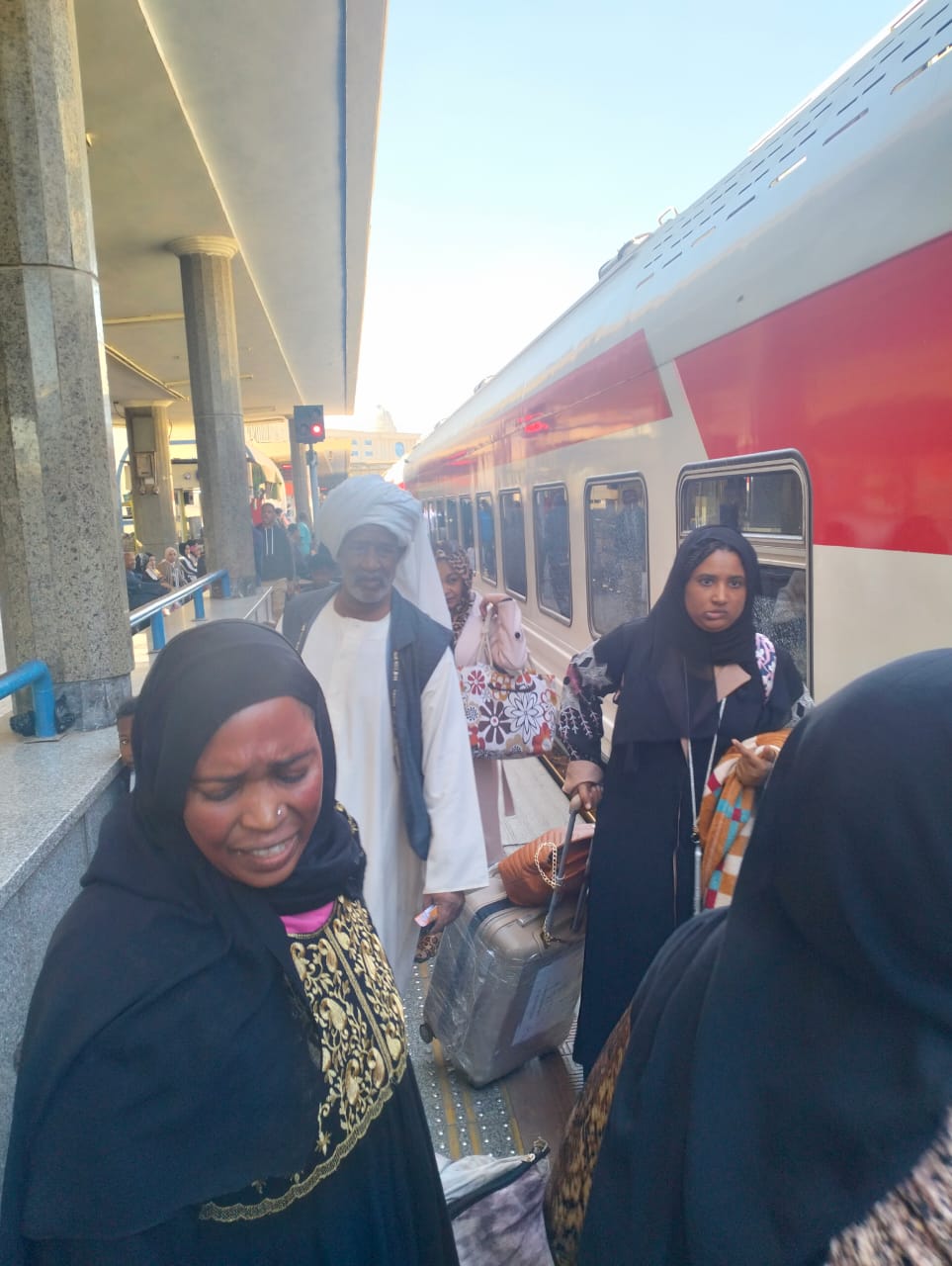 IMG 20251126 WA0006 بالصور .. قطار العودة الطوعية الـ 34 ينطلق من القاهرة بـ1250 سودانيًا .. وبيان هام من اللجنة  