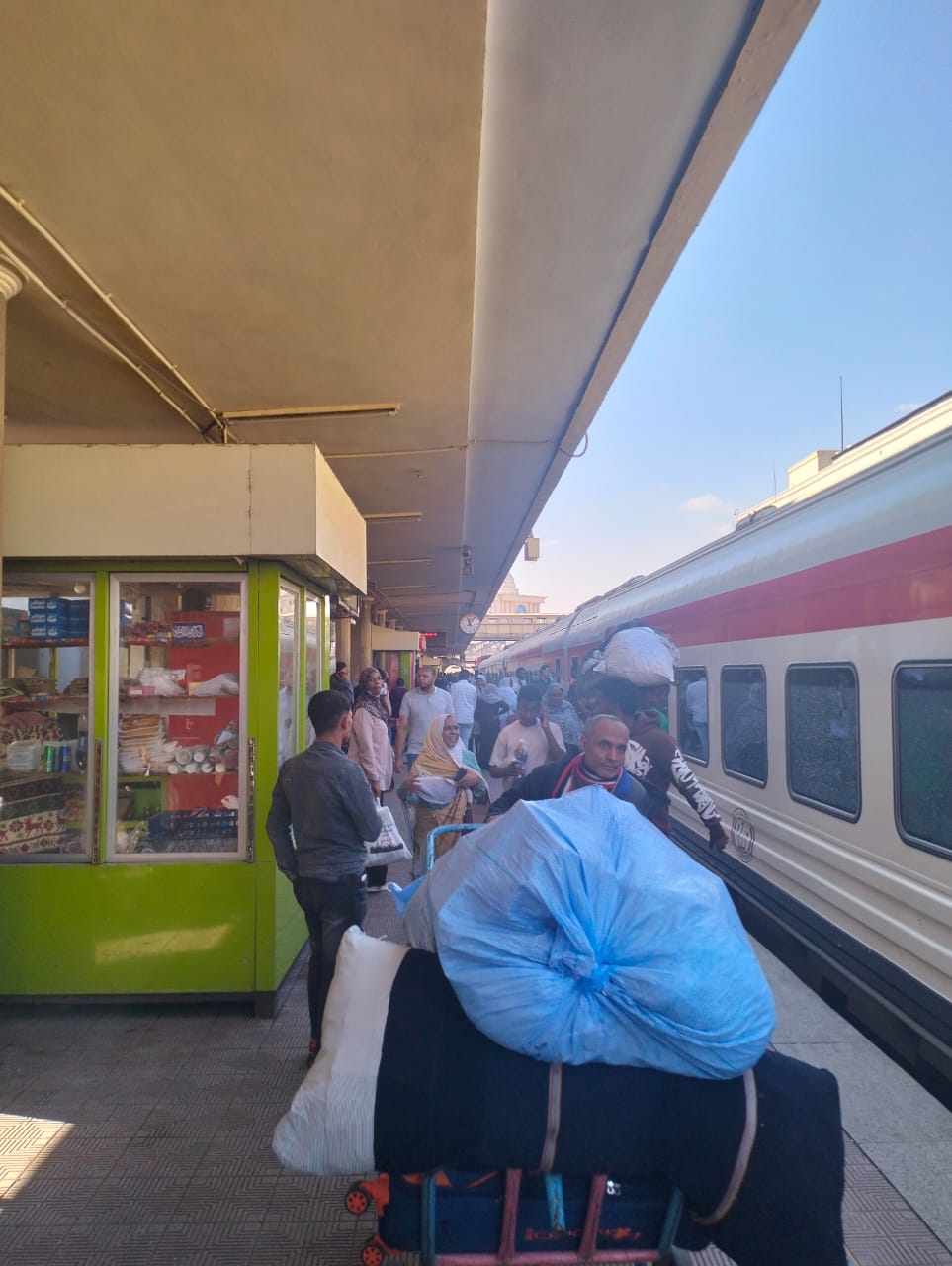 IMG 20251126 WA0023 بالصور .. قطار العودة الطوعية الـ 34 ينطلق من القاهرة بـ1250 سودانيًا .. وبيان هام من اللجنة  