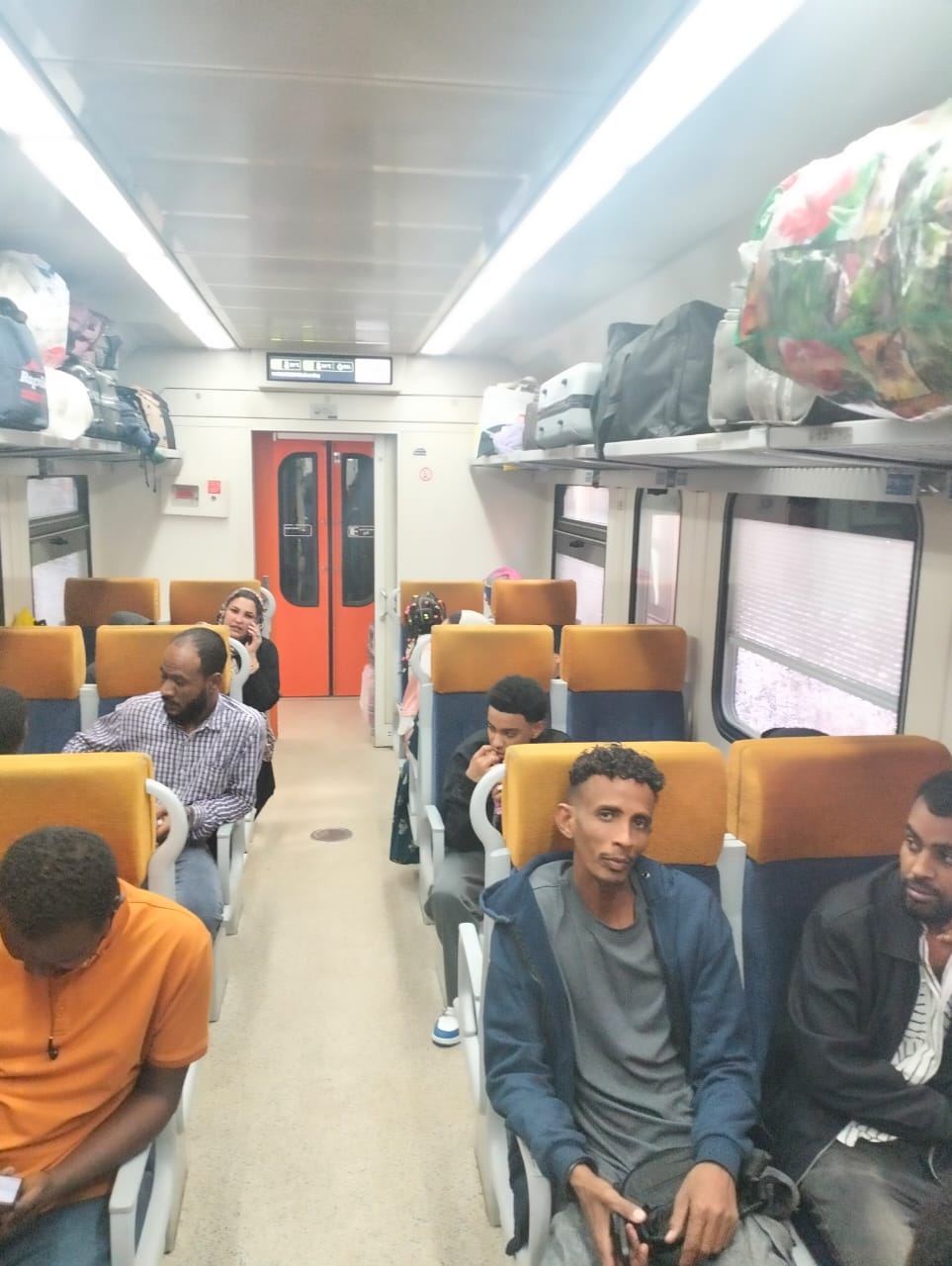 IMG 20251126 WA0026 بالصور .. قطار العودة الطوعية الـ 34 ينطلق من القاهرة بـ1250 سودانيًا .. وبيان هام من اللجنة  