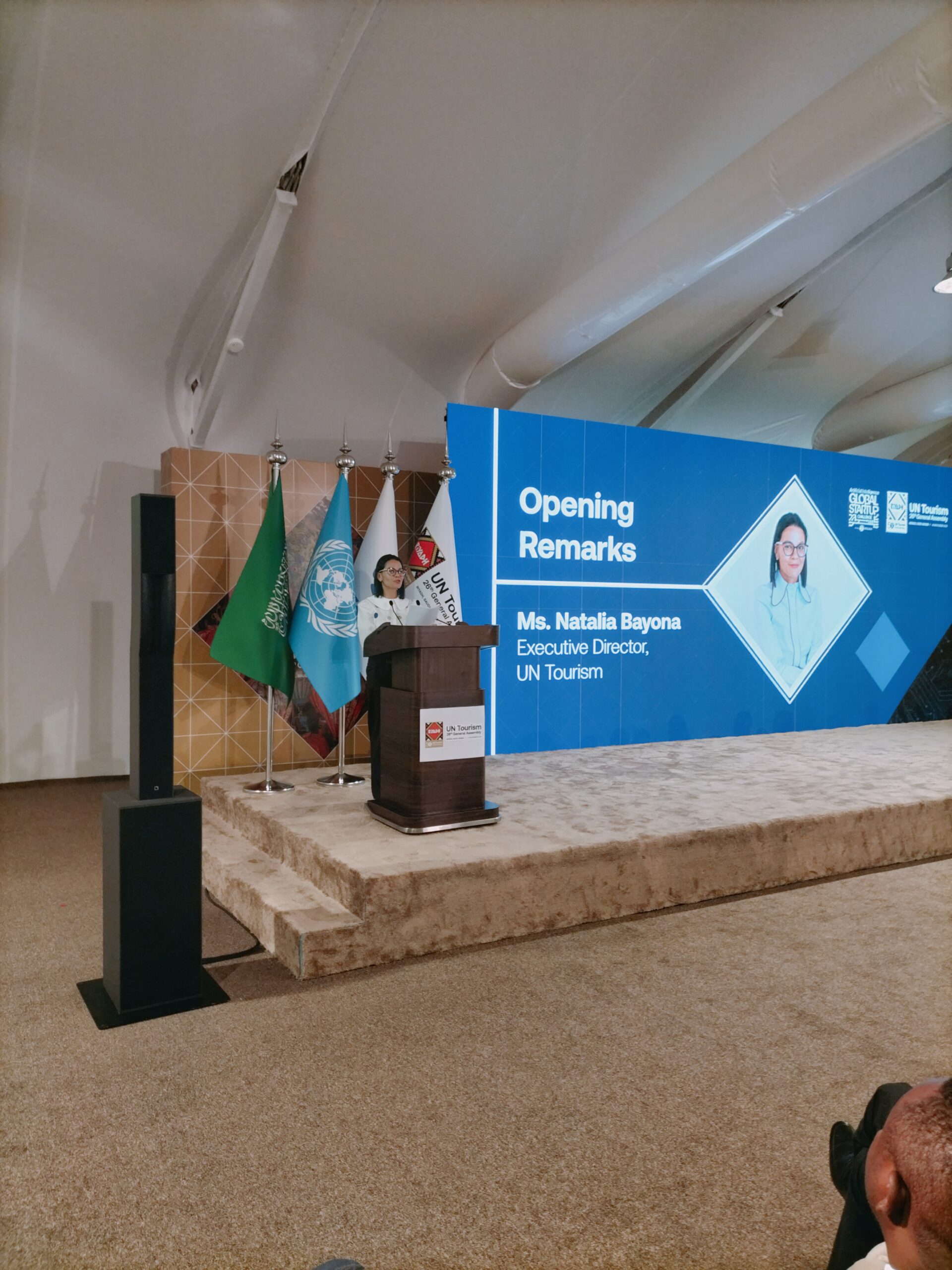 IMG20251108131648 scaled المديرة التنفيذية لمنظمة الأمم المتحدة للسياحة: 337 مليار دولار حجم الإنفاق العالمي علي الذكاء الاصطناعي .. وبايونا : التكنولوجيا باتت حاضر ومستقبل القطاع 