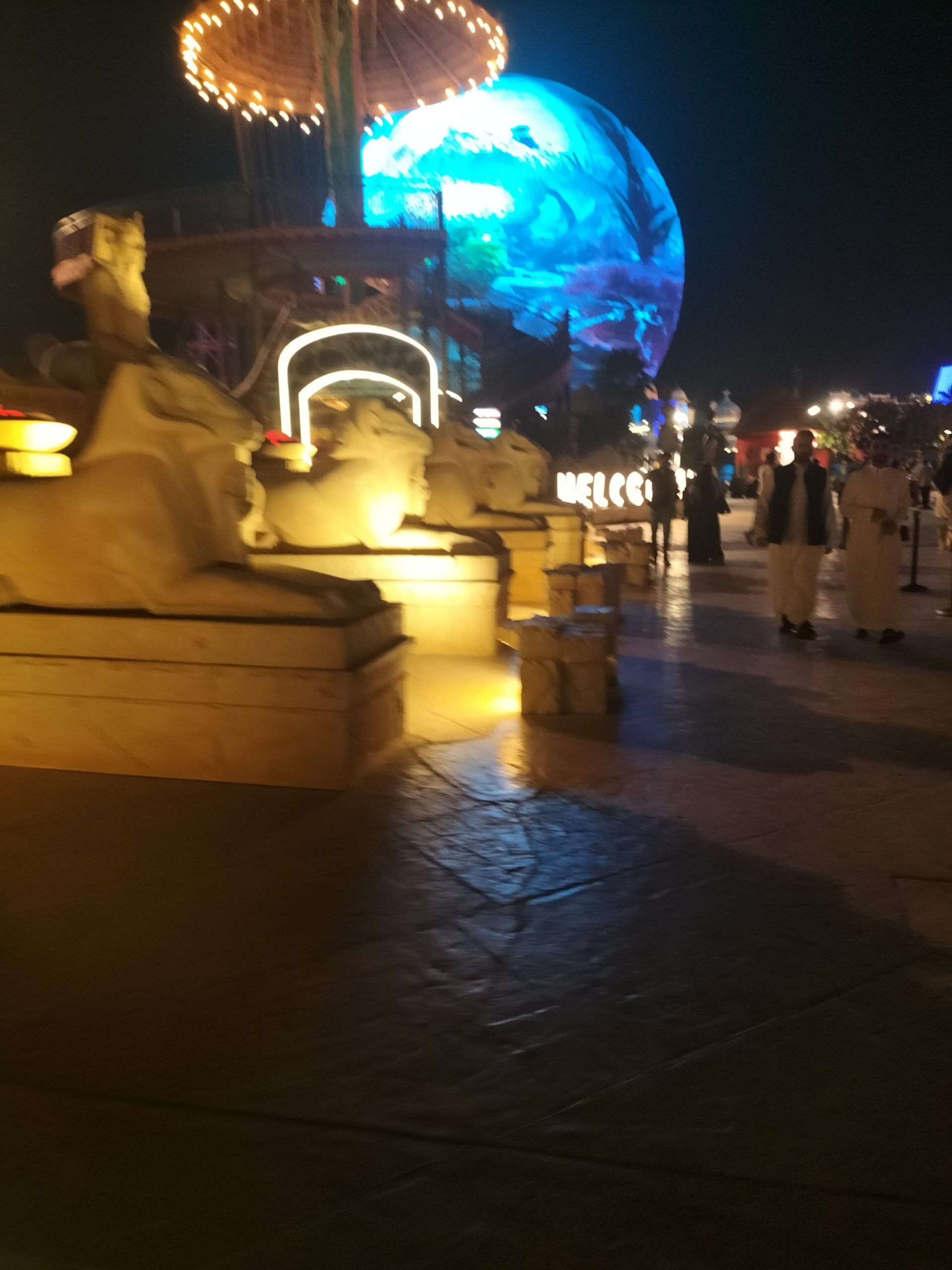 IMG20251109202227 scaled من أهرامات مصر لسور الصين العظيم .. «أفرو نيوز 24» في بوليفارد وورلد الرياض رحلة عالمية حيث تمتزج حضارات العالم بالترفيه 