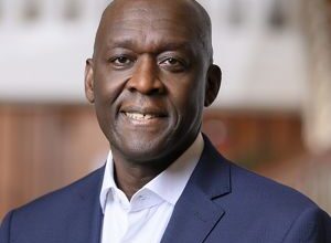 Makhtar Diop 2 300x300 التمويل الدولية توسع الإقراض بالعملات المحلية لدعم الاستثمارات الإفريقية