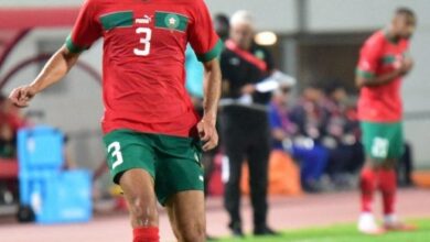 Screenshot 2025 12 10 144514 الهولندي دي ليخت يحظى بدعم كامل من زميله المغربي "مزراوي" في مانشستر يونايتد