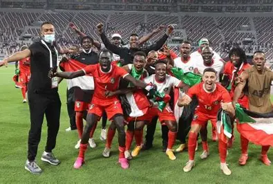 download 4 1 الخبراء والذكاء الاصطناعي يرجحون فوز السودان على الجزائر 2-1 في كأس العرب 2025