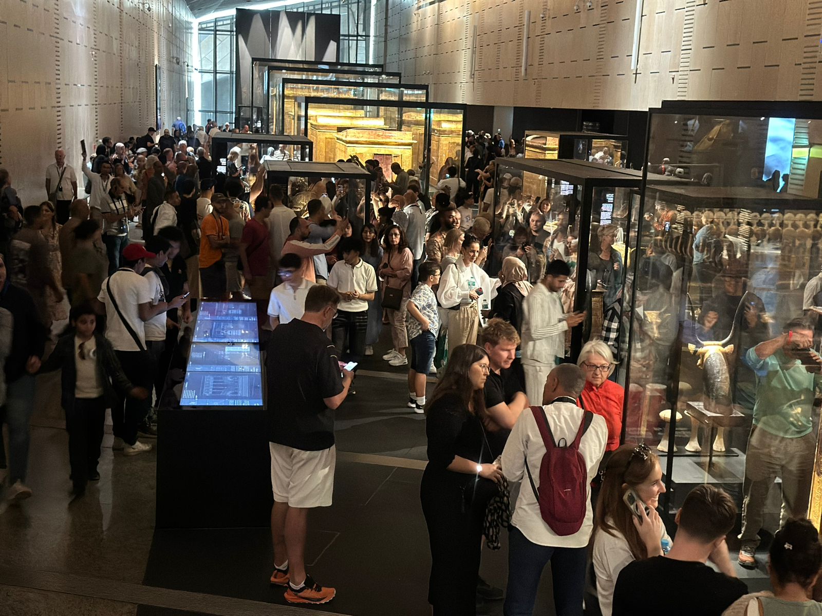 fca03e73 431f 47da 838c cee570bd92e3 المتحف المصري الكبير: 18 ألف زائر في أول يوم عمل عقب الافتتاح