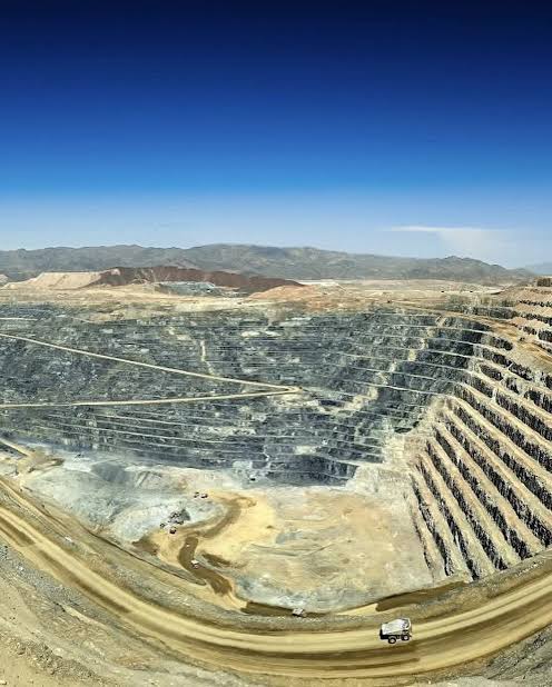 من تحت الأرض .. أبطال منجم السكري يستخرجون الذهب بأعلى معايير الأمان 1 252 من تحت الأرض .. أبطال منجم السكري يستخرجون الذهب بأعلى معايير الأمان