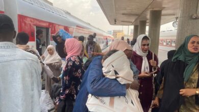 بالصور .. سكك حديد مصر تُسيّر الرحلة 37 لإعادة 1028 سودانيًا إلى وطنهم.. وإجمالي المستفيدين يتجاوز 35 ألف راكب 1 598544592 1249936503836378 4555144380588603704 n بالصور .. سكك حديد مصر تُسيّر الرحلة 37 لإعادة 1028 سودانيًا إلى وطنهم.. وإجمالي المستفيدين يتجاوز 35 ألف راكب