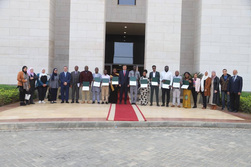 مصر تعزز التعاون الزراعي مع أفريقيا: وزير الزراعة يسلم شهادات التخرج لمتدربي إنتاج تقاوي الأرز من 10 دول أفريقية 1 599448700 1168178705503286 743800079788891880 n مصر تعزز التعاون الزراعي مع أفريقيا: وزير الزراعة يسلم شهادات التخرج لمتدربي إنتاج تقاوي الأرز من 10 دول أفريقية
