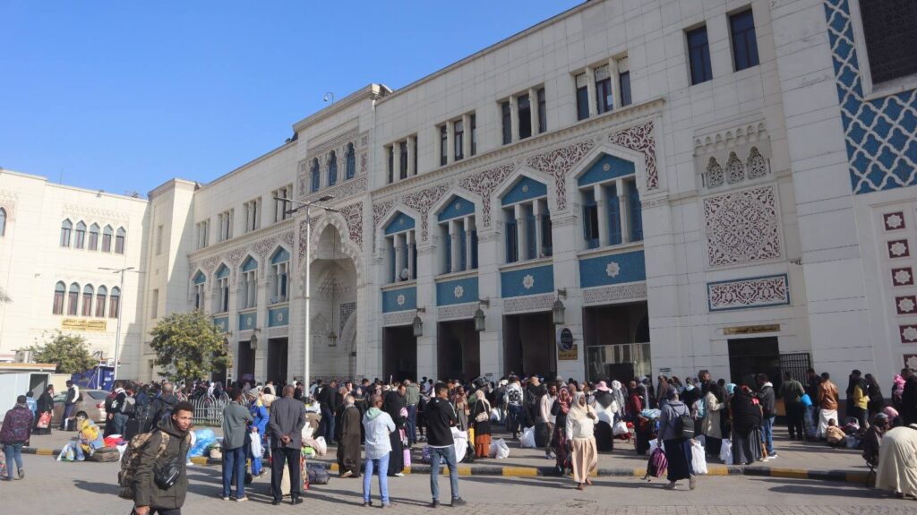 سكك حديد مصر : نقل 40.8 ألف سوداني عبر رحلات قطارات العودة الطوعية إلى السودان 4 605663112 1262347142595314 808101536706891782 n سكك حديد مصر : نقل 40.8 ألف سوداني عبر رحلات قطارات العودة الطوعية إلى السودان