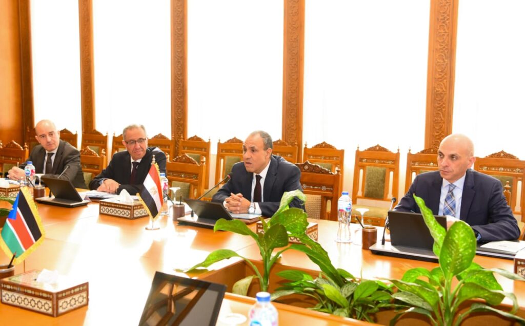 9aa4e4d7 5036 40bc 9c3b dcbe275b25f3 مشاورات سياسية بين وزيري خارجية مصر و جنوب السودان .. و " عبد العاطي " يؤكد أهمية تعزيز التعاون بين دول حوض النيل وفقا للقانون الدولي