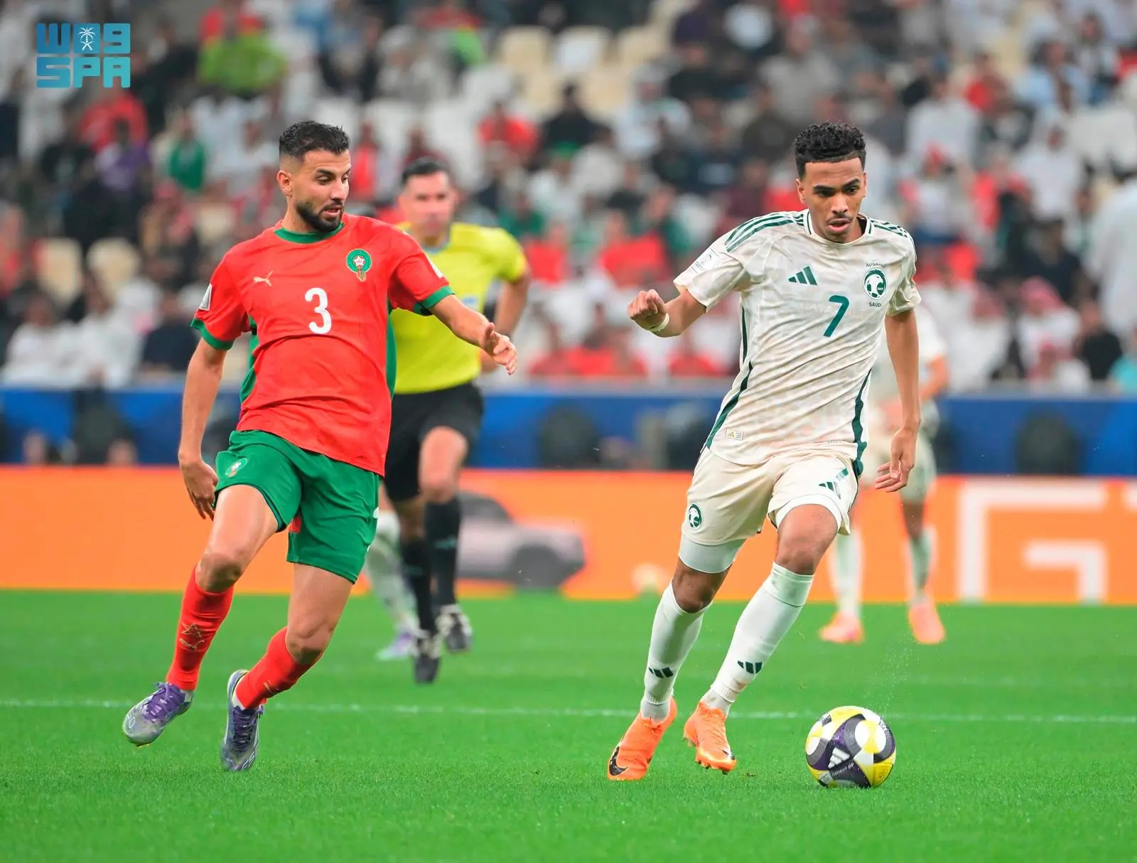 منتخب المغرب يحسم مواجهته مع السعودية بالفوز بهدف نظيف .. وأسود الأطلس يخطفون صدارة المجموعة 1 منتخب المغرب يحسم مواجهته مع السعودية بالفوز بهدف نظيف .. وأسود الأطلس يخطفون صدارة المجموعة