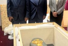 FB IMG 1764700917261 مصر تستعيد قطعتين أثريتين من بلجيكا 