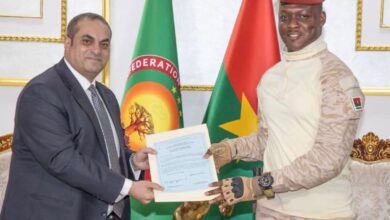 FB IMG 1764968838971 سفير مصر لدي واجادوجو يُقدم أوراق اعتماده إلى الرئيس البوركيني