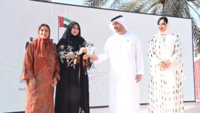 IMG 20251201 WA0015 مركز راشد يكرم منى المنصوري.. والمصممة الإماراتية: تمكين ذوي الهمم واجب والتراث يحافظ على الهوية