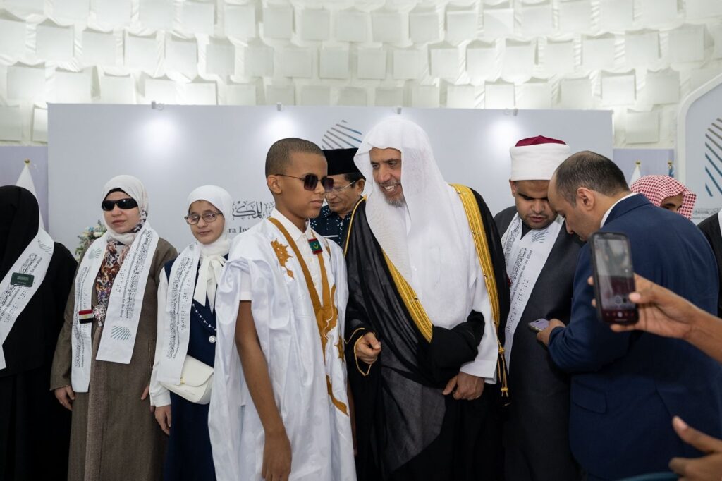 IMG 20251208 WA0029 بالصور.. رابطةُ العالم الإسلامي تنظّم أولَ مسابقة قرآنية دولية للمكفوفين في إندونيسيا