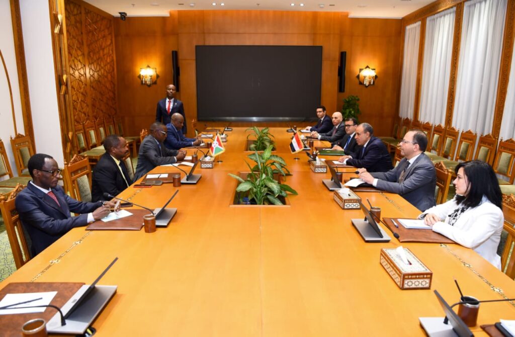IMG 20251218 WA0007 خلال لقاءه نظيره البوروندي .. وزير الخارجية المصري يؤكد أهمية التعاون والتكامل في نهر النيل لتحقيق المنفعة المشتركة والمصالح المتبادلة