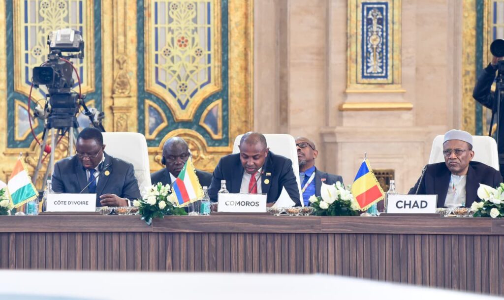 IMG 20251220 WA00041 1 افريقيا وروسيا تؤكدان على مواصلة التنسيق والتشاور بما يخدم المصالح المشتركة ودعم السلم والأمن والاستقرار في القارة الأفريقية.