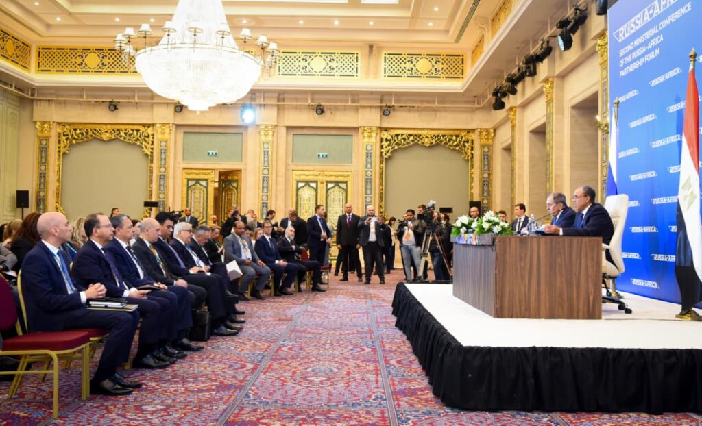 IMG 20251220 WA0022 افريقيا وروسيا تؤكدان على مواصلة التنسيق والتشاور بما يخدم المصالح المشتركة ودعم السلم والأمن والاستقرار في القارة الأفريقية.