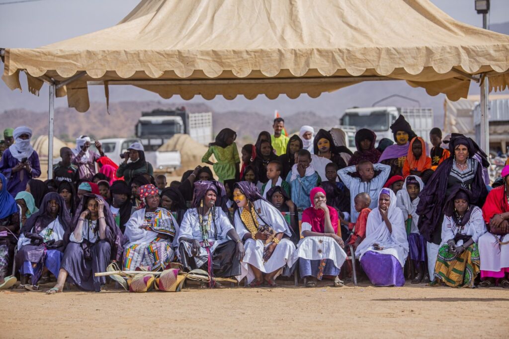 " الطوارق" الثقافة والعادات والتقاليد تتصدر مهرجان آير الـ 17 بمدينة إيفيروان في شمال النيجر 3 IMG 7487 1536x1024 1 " الطوارق" الثقافة والعادات والتقاليد تتصدر مهرجان آير الـ 17 بمدينة إيفيروان في شمال النيجر