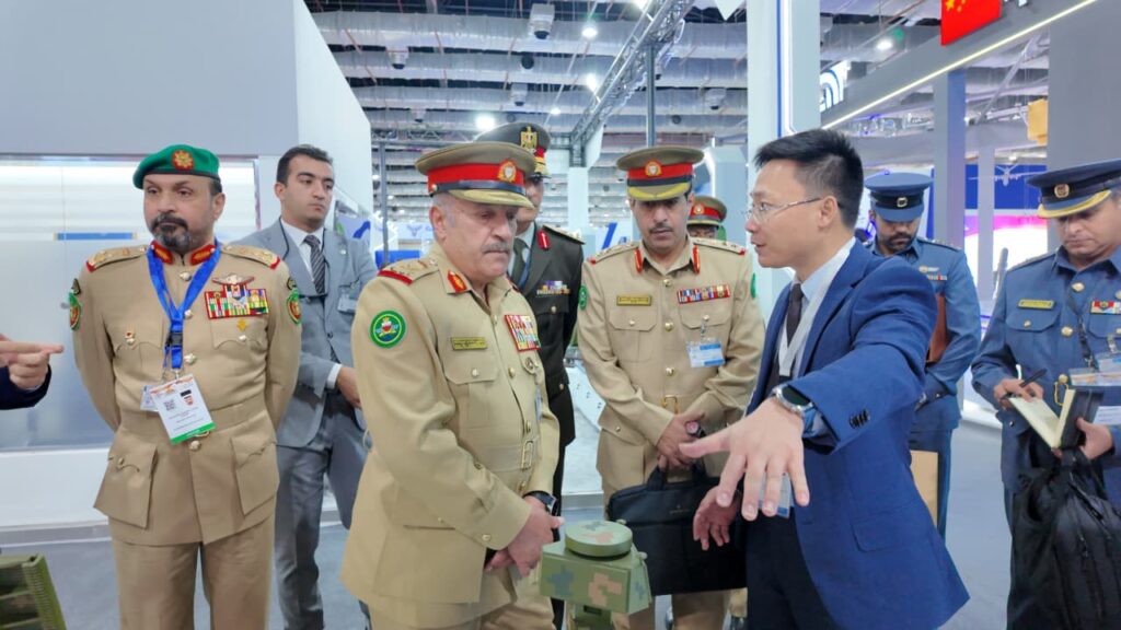 bfc177dd 1e2d 4f9d 8aab 029b58f72689 الشيخ على بن راشد آل خليفة : معرض إيدكس للصناعات الدفاعية 2025 أحد أكبر وأهم تجمع لقادة الدفاع من جميع أنحاء العالم