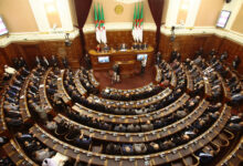 parlement algerien02 02 2016 الجزائر تُقر قانون يجرّم الاستعمار الفرنسي ويعيد فتح ملف الجرائم التاريخية