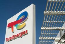 totalenergies visuel cp generique 2 2024 "توتال إينرجي" الفرنسية تستحوذ على 40% من حقل موباني لتطوير أكبر مشاريع النفط في ناميبيا