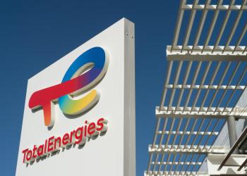 "توتال إينرجي" الفرنسية تستحوذ على 40% من حقل موباني لتطوير أكبر مشاريع النفط في ناميبيا 1 totalenergies visuel cp generique 2 2024 "توتال إينرجي" الفرنسية تستحوذ على 40% من حقل موباني لتطوير أكبر مشاريع النفط في ناميبيا