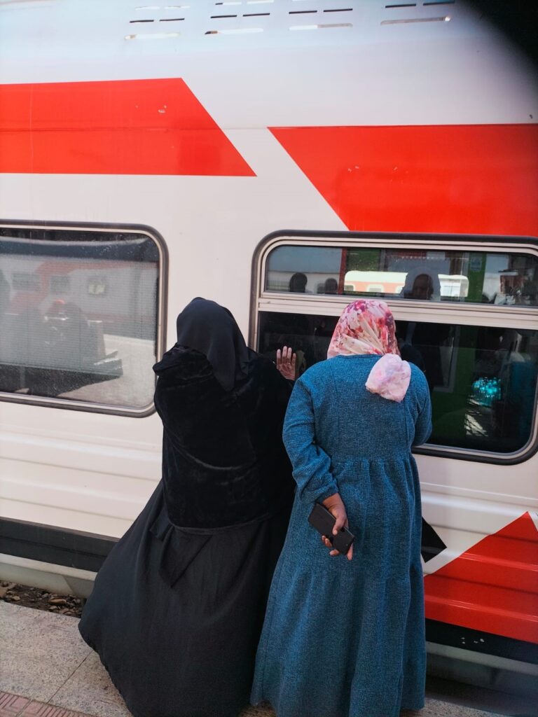 736c0b1d ea92 47fa a959 32f349deb037 قطار العودة الطوعية للسودانيين.. انطلاق الرحلة رقم 45 من محطة مصر في ختام 2025