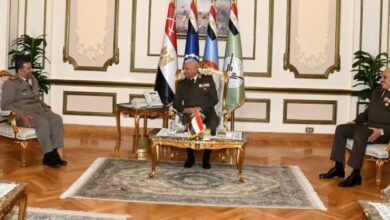 809a9a0a 8134 4159 9a45 03b357216507 الفريق أول عبد المجيد صقر يلتقى وفد الاتحاد العربى للرياضة العسكرية