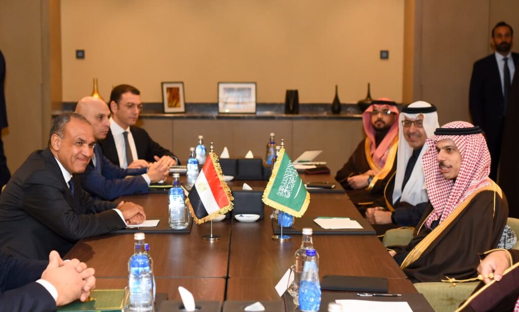 مصر والسعودية تؤكدان أهمية الحفاظ على سيادة السودان ووحدة وسلامة أراضيه 2 IMG 20260105 WA0008 مصر والسعودية تؤكدان أهمية الحفاظ على سيادة السودان ووحدة وسلامة أراضيه