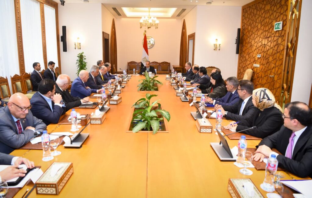 IMG 20260111 WA0021 وزير الخارجية يؤكد على الدور المحورى للقطاع الخاص في تعزيز الشراكات الاقتصادية مع أفريقيا