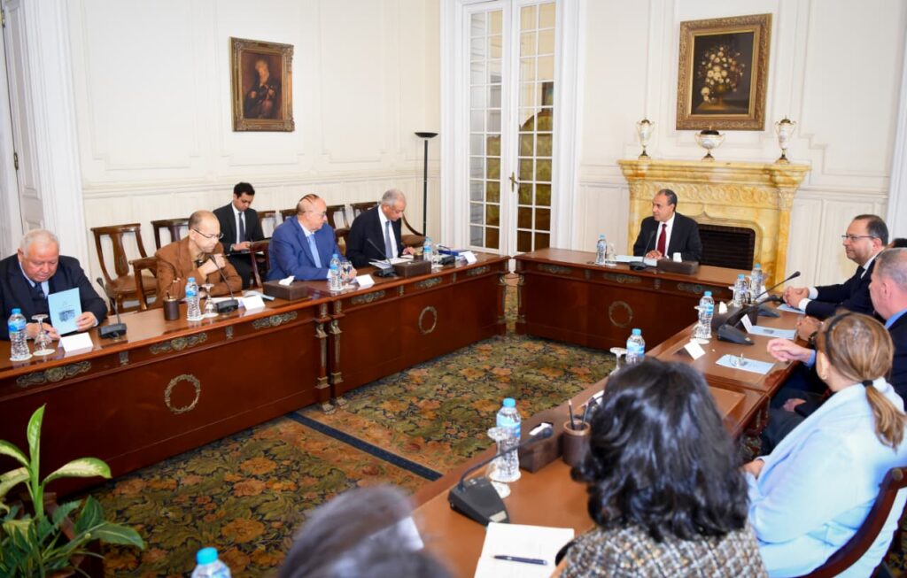 IMG 20260131 WA0008 وزير الخارجية يلتقي أعضاء اللجنة الوطنية لآلية مراجعة النظراء الأفريقية ( تفاصيل )