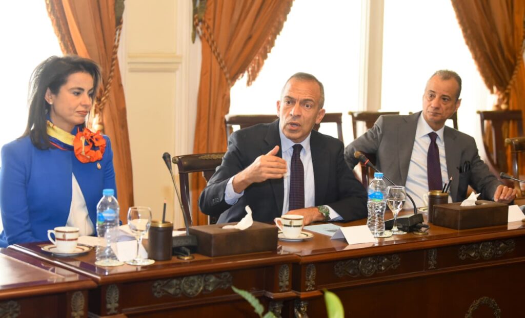 IMG 20260131 WA0015 وزير الخارجية يلتقي أعضاء اللجنة الوطنية لآلية مراجعة النظراء الأفريقية ( تفاصيل )