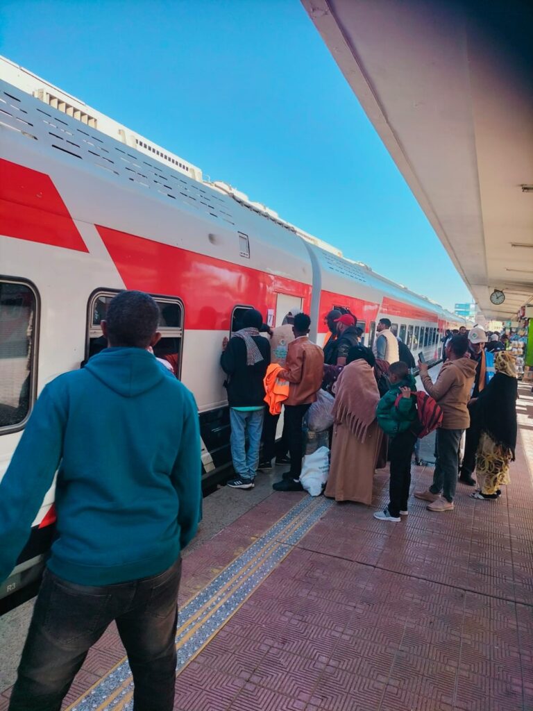 d4564842 45e1 4cd6 a971 bb17275851bb قطار العودة الطوعية للسودانيين.. انطلاق الرحلة رقم 45 من محطة مصر في ختام 2025