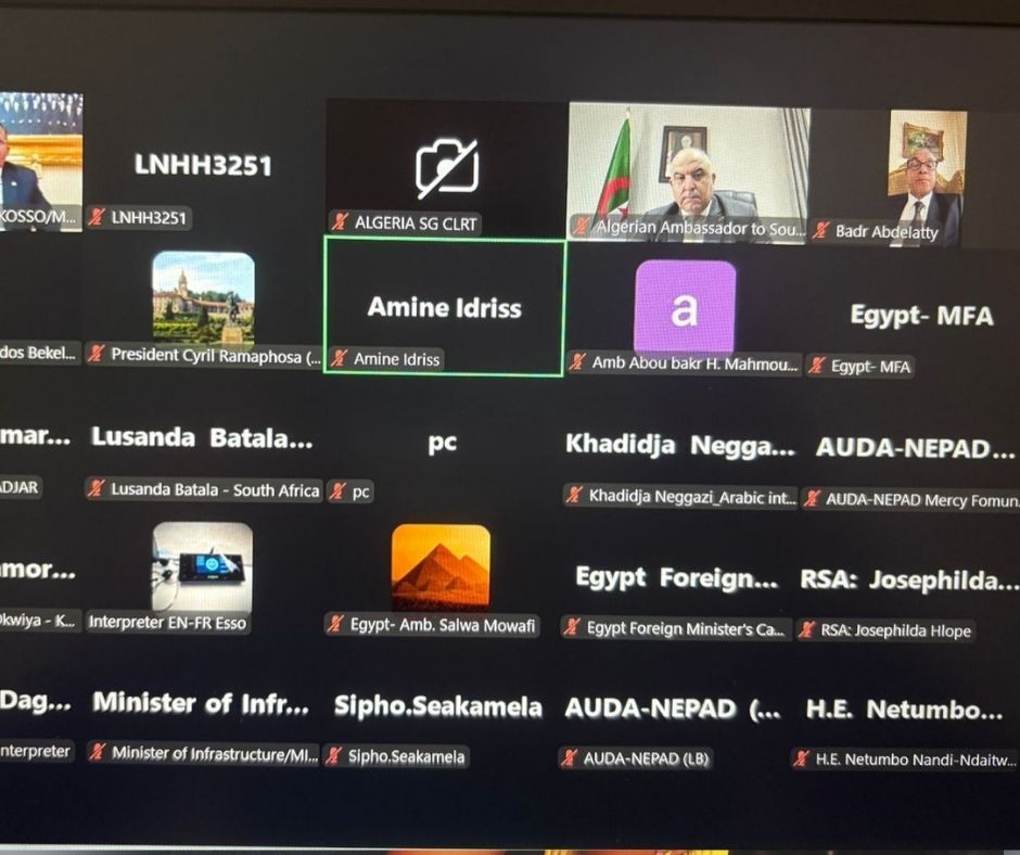 مصر تؤكد استعدادها لتقديم خبراتها التراكمية الواسعة لدعم تنفيذ مشروعات البنية التحتية الأفريقية 1 نسخة من البوم 56 مصر تؤكد استعدادها لتقديم خبراتها التراكمية الواسعة لدعم تنفيذ مشروعات البنية التحتية الأفريقية