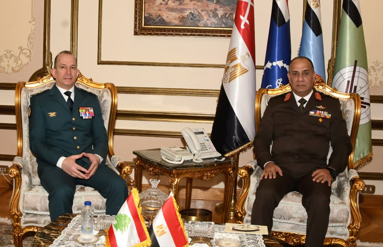 الفريق أشرف سالم زاهر وزير الدفاع يلتقى قائد الجيش اللبنانى 1 641276661 1215308150773803 414138343972158269 n الفريق أشرف سالم زاهر وزير الدفاع يلتقى قائد الجيش اللبنانى