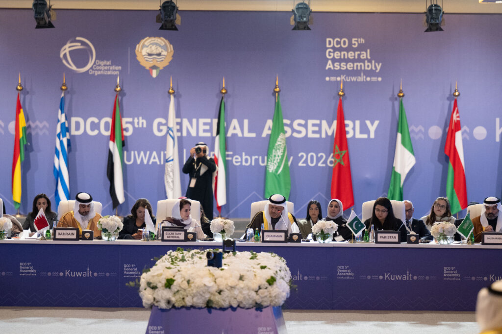 DSC 7167 « الذكاء الاصطناعي » يهيمن علي اجتماعات الجمعية العامة لمنظمة التعاون الرقمي بالكويت 