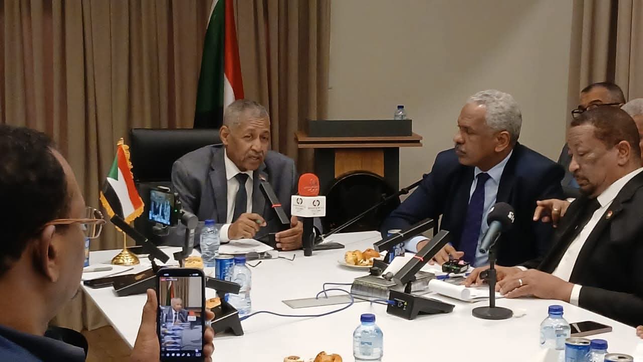 سفارة السودان تحث مواطنيها في مصر حمل وثائقهم الثبوتية وتشكر السلطات المصرية على التسهيلات 1 FB IMG 1769954833966 سفارة السودان تحث مواطنيها في مصر حمل وثائقهم الثبوتية وتشكر السلطات المصرية على التسهيلات