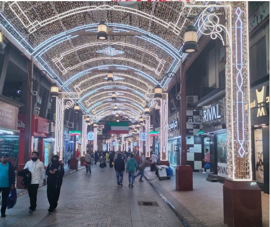 نسخة من البوم 2026 02 10T005058.827 الكويت تحتفل  .. " أفرو نيوز " يرصد أجواء الفرح والفخر بعيد الاستقلال وذكرى التحرير