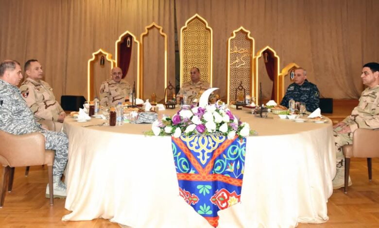 FB IMG 1772552923496 الفريق أشرف سالم زاهر وزير الدفاع يلتقى مقاتلى القوات البحرية والمنطقة الشمالية العسكرية