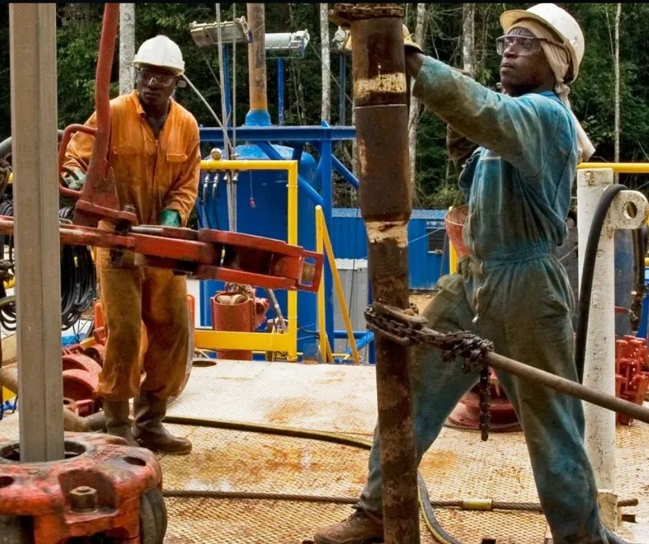 أفريقيا تقود مستقبل الطاقة في العالم: طفرة استكشاف النفط والغاز تعيد رسم خريطة الأسواق الدولية 1 نسخة من البوم 20260331 201044 ٠٠٠٠ أفريقيا تقود مستقبل الطاقة في العالم: طفرة استكشاف النفط والغاز تعيد رسم خريطة الأسواق الدولية