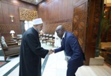 677203491 1530536698430839 3016065022410244250 n الإمام الأكبر يؤكد استعداد الأزهر الشريف لزيادة المنح الدراسية المخصصة لأبناء مالي