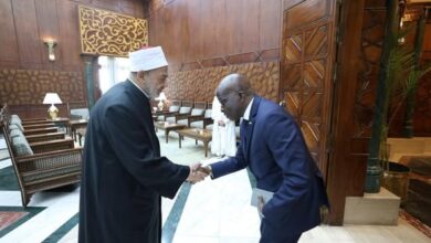 677203491 1530536698430839 3016065022410244250 n الإمام الأكبر يؤكد استعداد الأزهر الشريف لزيادة المنح الدراسية المخصصة لأبناء مالي