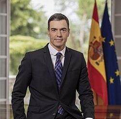 Foto oficial del presidente del Gobierno Pedro Sanchez 2023 انقسام عابر للأطلسي يهدد تماسك حلف الناتو : واشنطن تلوّح بتعليق عضوية إسبانيا بسبب حرب إيران