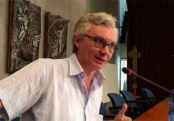 IMG 20260418 WA0021 الدكتور باولو برانكا أستاذ اللغة العربية والاسلامية بالجامعة الكاثوليكية بميلانو في حوار مع « أفرو نيوز 24 » : المصريون أكبر جالية في ميلانو و يمتلكون 12 ألف شركة وسجل تجاري 