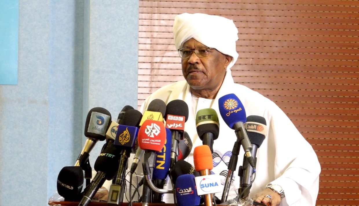 HHgoj 9XQAAFK58 السودان يتهم إثيوبيا رسميا بالتورط في قصف مطار الخرطوم بالمسيرات