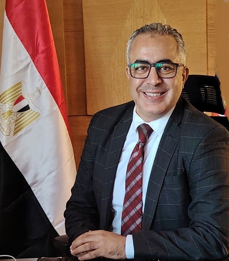 الدكتور محمود أحمد فراج