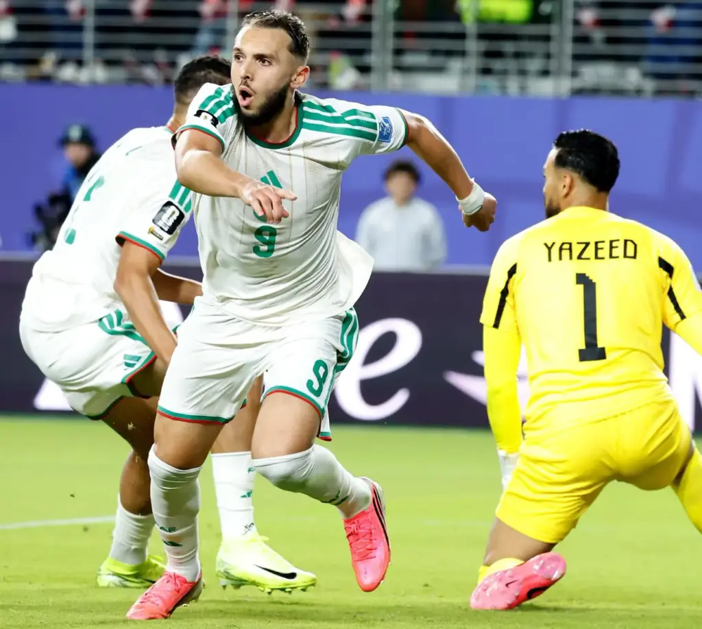 كأس العالم 2026.. المنتخبات الأفريقية تقترب من إنجاز تاريخي بعد جولة ثانية مثيرة ومصر والمغرب والجزائر في صدارة المشهد 4 algeria كأس العالم 2026.. المنتخبات الأفريقية تقترب من إنجاز تاريخي بعد جولة ثانية مثيرة ومصر والمغرب والجزائر في صدارة المشهد