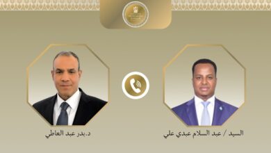 مصر تؤكد دعمها لـ الصومال .. والقاهرة تشدد علي أهمية الحفاظ علي أمن واستقرار مقديشو 3 اتصال هاتفي بين الدكتور بدر عبد العاطي وزير الخارجية المصري ونظيره الصومالي مصر تؤكد دعمها لـ الصومال .. والقاهرة تشدد علي أهمية الحفاظ علي أمن واستقرار مقديشو