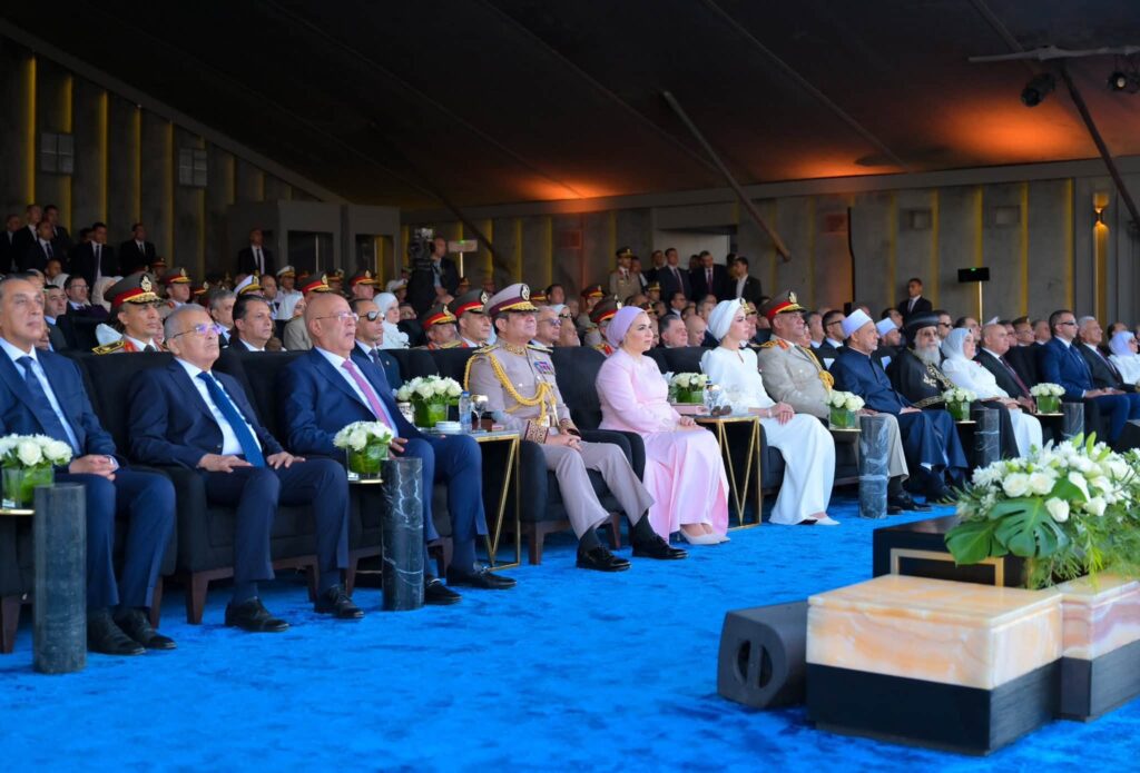 738990952 1578220726999983 4593159750442545732 n الرئيس السيسي يشهد احتفالية اِفتتاح القيادة الاستراتيجية للدولة بالعاصمة الجديدة